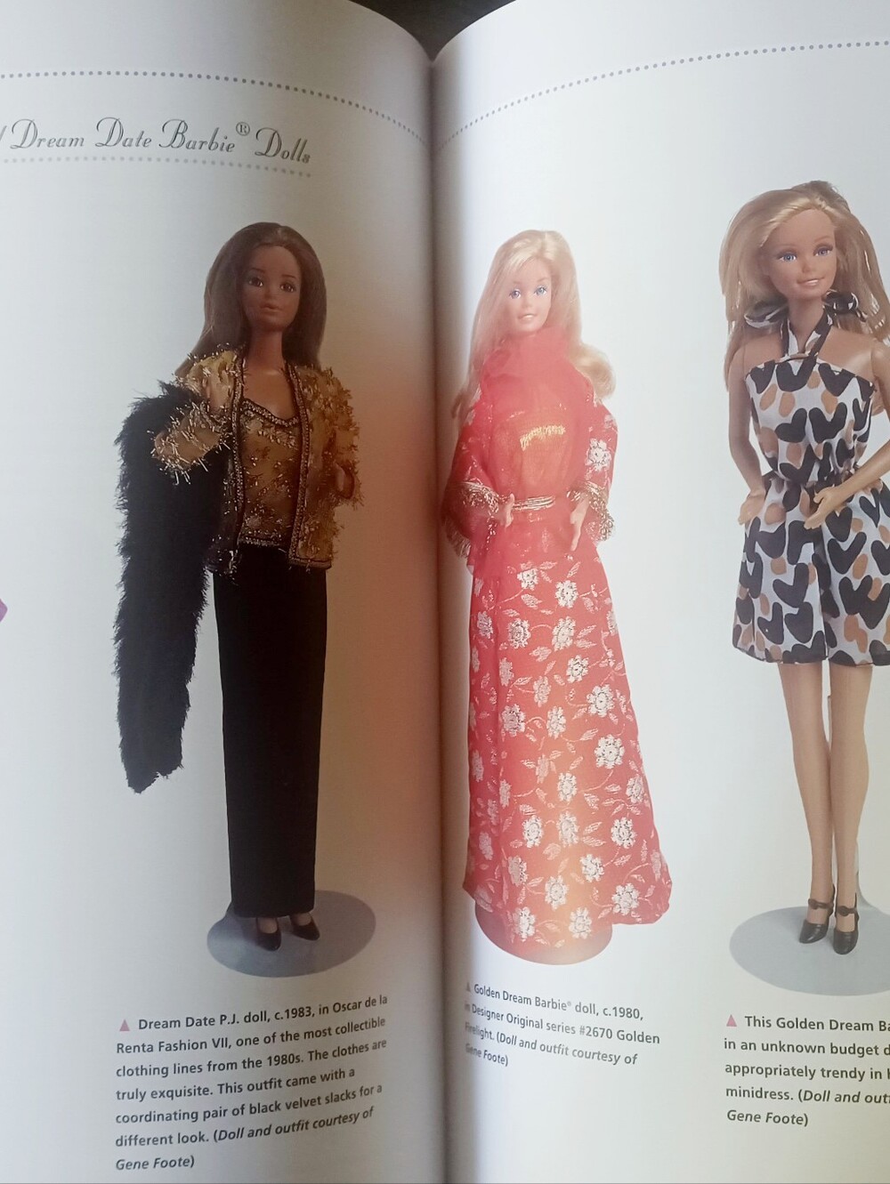 Vintage (99) Barbie Doll Collectible Book, HC, 2nd Edition, 9" X 13"  176 Pages - Picture 5 of 7